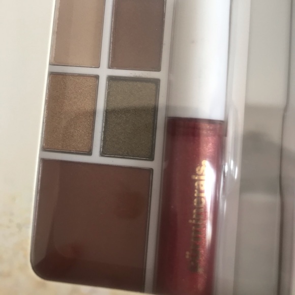 COPY - Pur Minerals Holiday Elements Fall Eyeshadow Sets - Picture 8 of 14